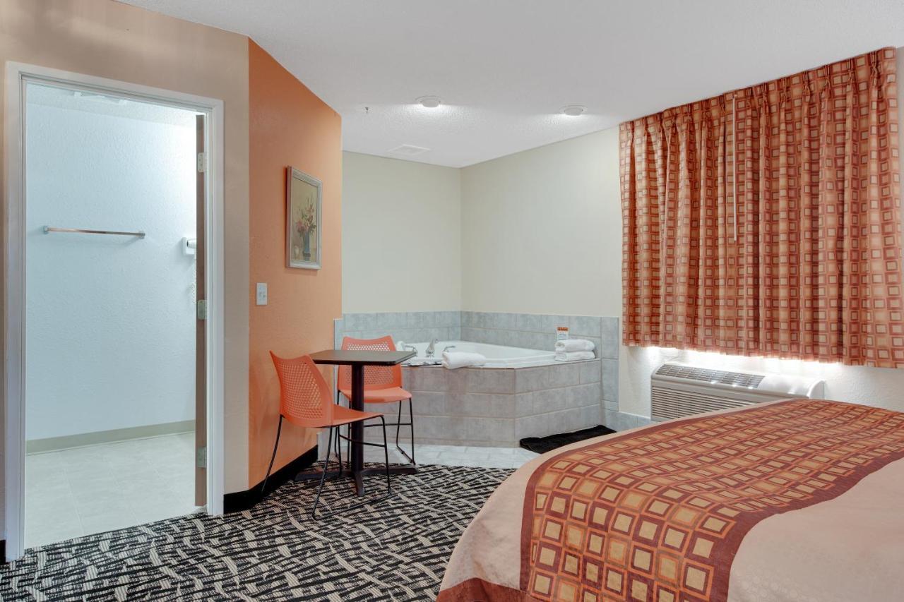 Americas Quality Inn & Suites - Finlayson Ngoại thất bức ảnh